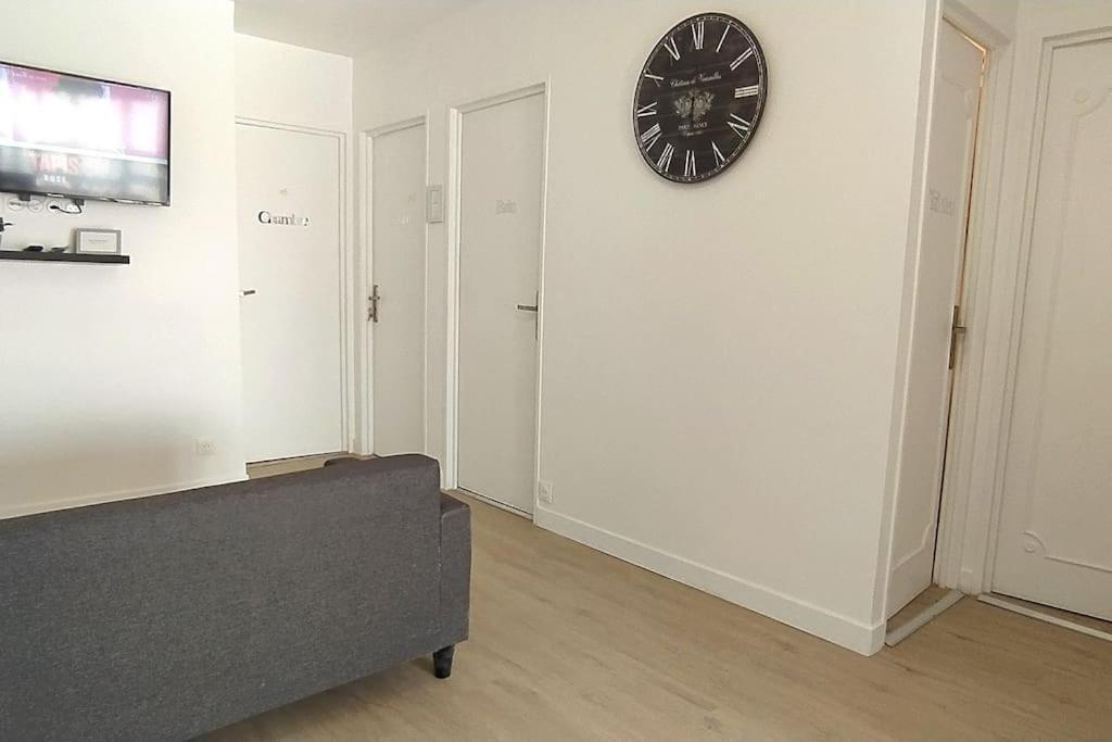 شقة Parisian Cosy Flat With Balcony أورْجونْتُيْ المظهر الخارجي الصورة