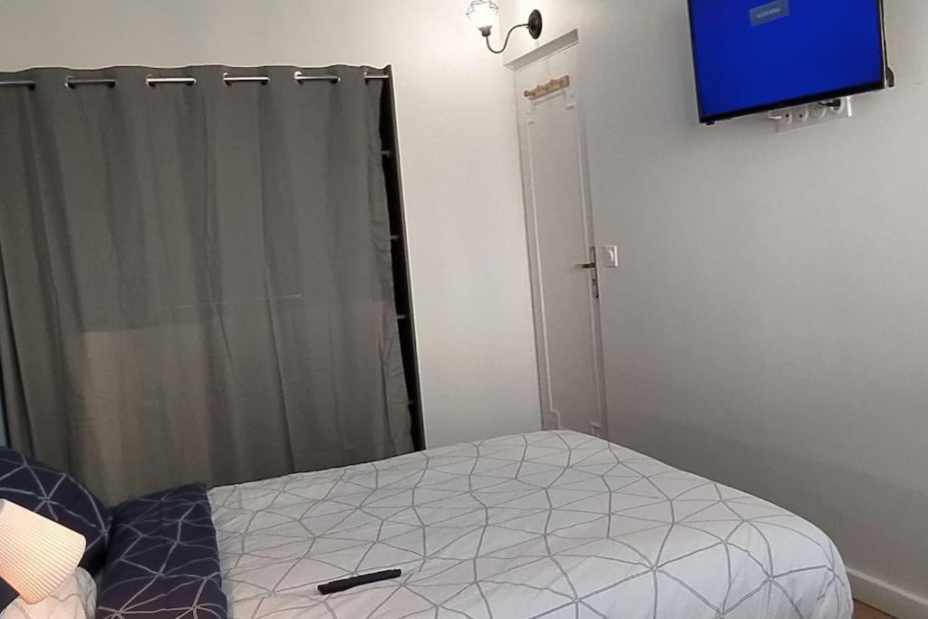 شقة Parisian Cosy Flat With Balcony أورْجونْتُيْ المظهر الخارجي الصورة